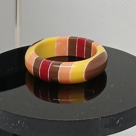 NWOT Size 7 Acrylic Brown Tone Ring #16 - Picture 4 of 15